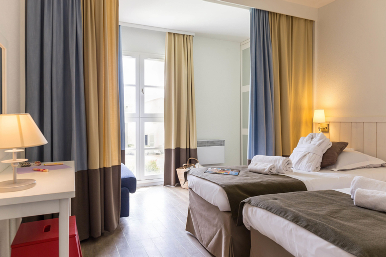 Bedroom 2, Résidence Le Palais des Gouverneurs Pierre & Vacances, Charente-Maritime