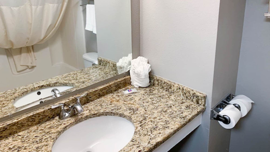 Bathroom 3, Studio 6 Duluth, GA - Near Gas South District, Gwinnett