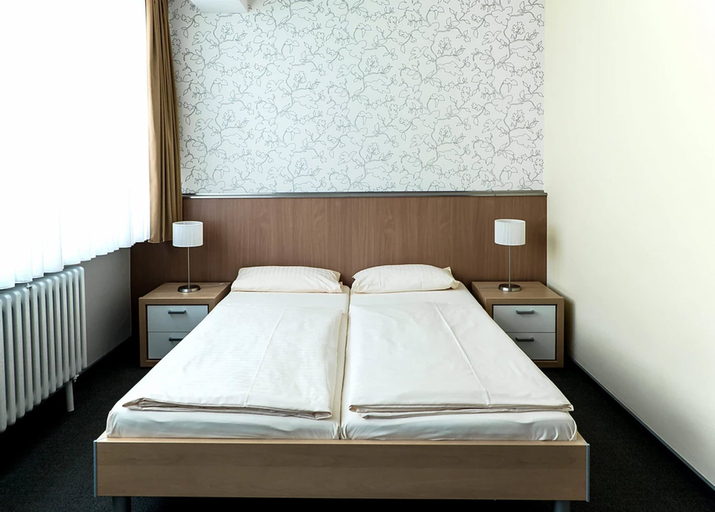 Bedroom 3, Hotel Flämischer Hof, Kiel