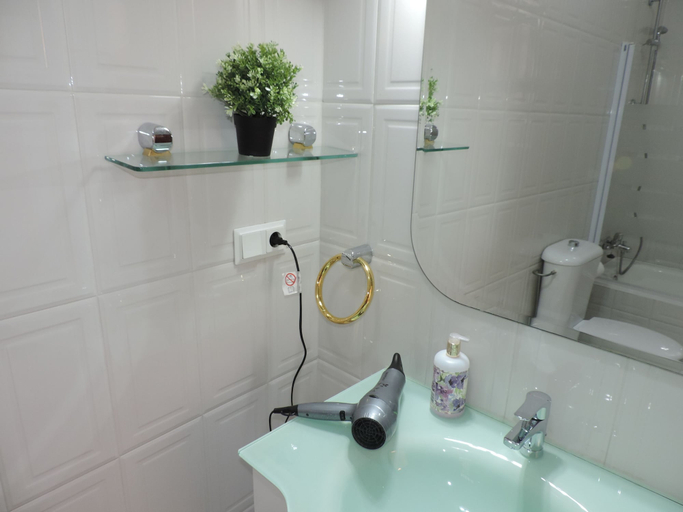 Bathroom 4, Casita de Santos, Málaga