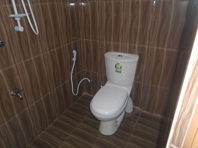 Bathroom 5, Ayos Hill, Ambagamuwa