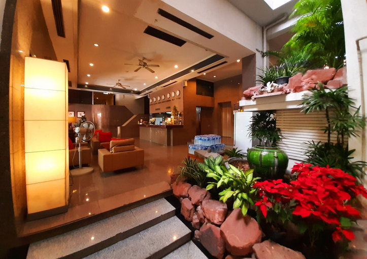 Others 4, Grand Hotel, Pattaya