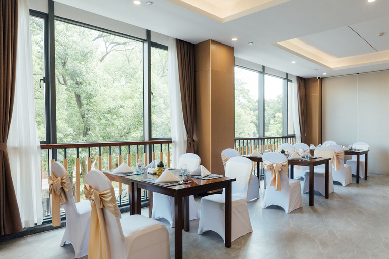 Food & Drinks 5, White Swan Guest House Meizhou, Meizhou