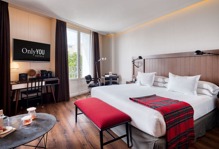 Bedroom 2, Only YOU Hotel Atocha, Madrid