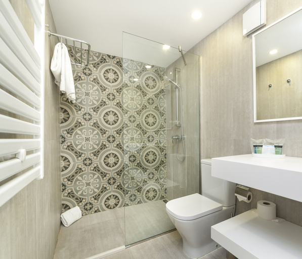 Bathroom 4, Hoposa Hotel & Apartments Villaconcha, Baleares