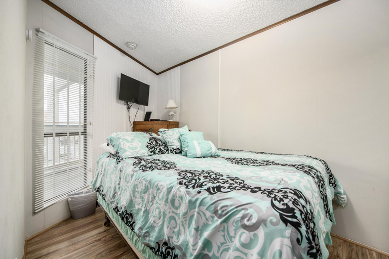 Bedroom 2, Casa Del Mar Beach Suites by AB Sea Resorts, Galveston