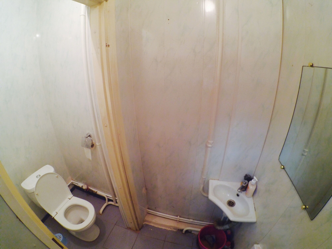 Bathroom 3, SPBINN Milk hotel, Sankt-Peterburg gorsovet
