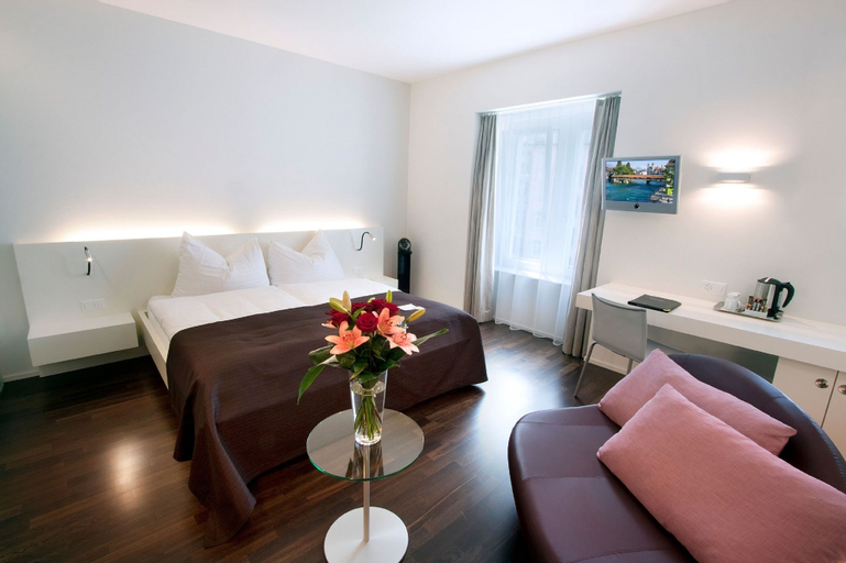 Bedroom 15