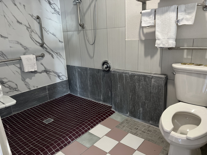 Bathroom 3, Lanai Motel, Los Angeles