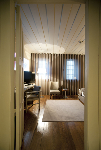 Bedroom 24