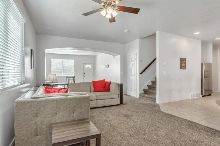 Others 5, Spacious & New Guesthouse in Orem - Provo, Utah