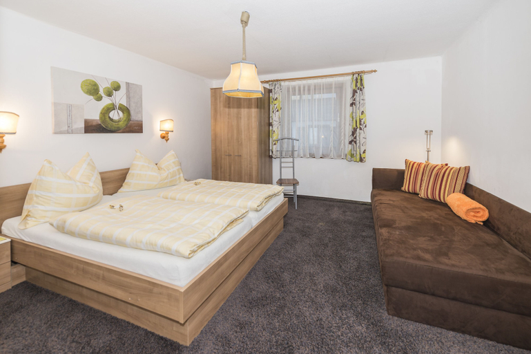 Bedroom 2, Appartementhaus Renate, Zell am See