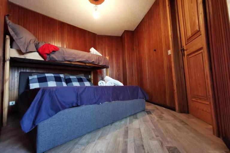 Bedroom 4, Newly Renovated Apartment in Cervinia's Heart, Aosta