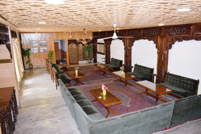Food & Drinks 5, Hotel Duke, Srinagar
