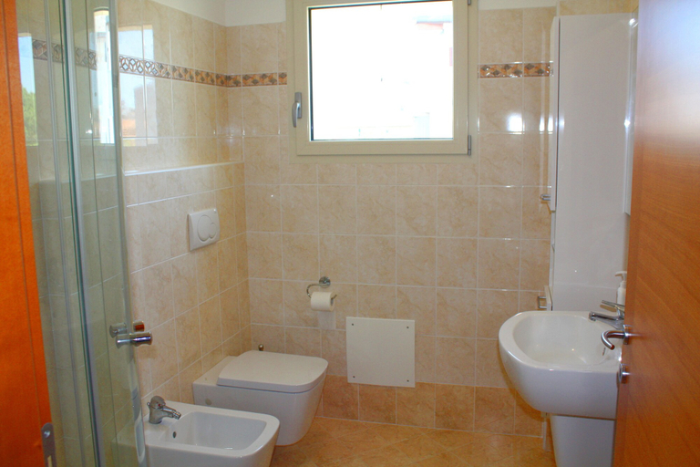 Bathroom, Condominio Torre Bahia, Udine