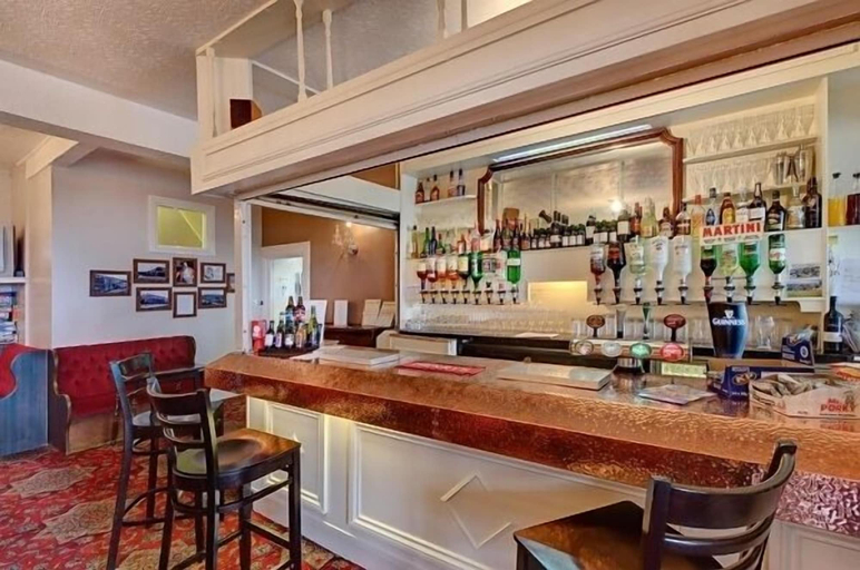 Food & Drinks 4, The Downs Babbacombe, Torbay