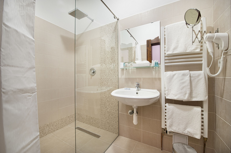 Bathroom 3, Brioni Suites, Ostrava