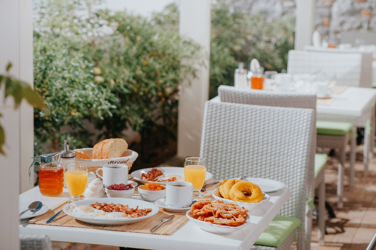 Food & Drinks 5, Andromeda Resort, South Aegean