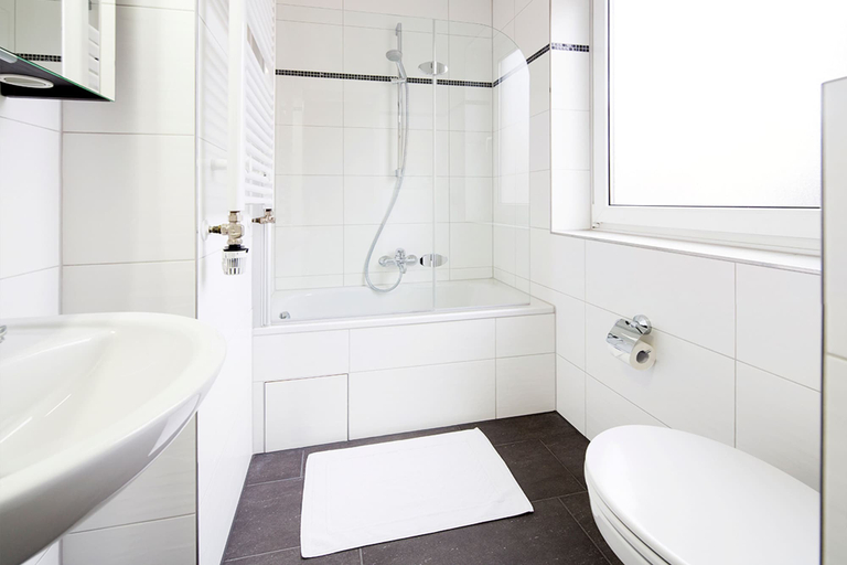 Bathroom 5, Hotel Garni Nuernberger Trichter, Nürnberg