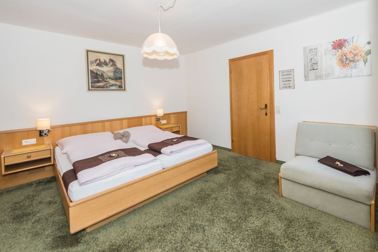 Bedroom 2, Appartementhaus Renate, Zell am See