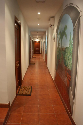 Others 4, Apartamentos Metro Pasarela, Vizcaya