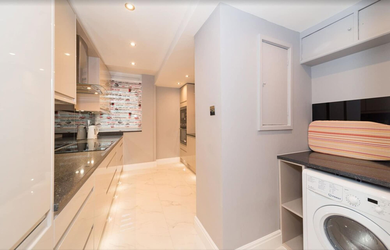 Others 4, Newly Refurbished Flat Hyde Park London, London