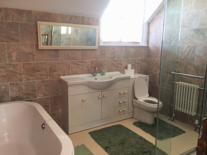 Bathroom 3, St Peters Bed and Breakfast, Kent