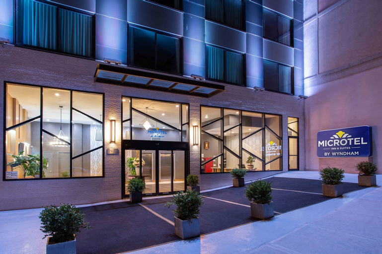 Microtel Inn by Wyndham Long Island City, New York