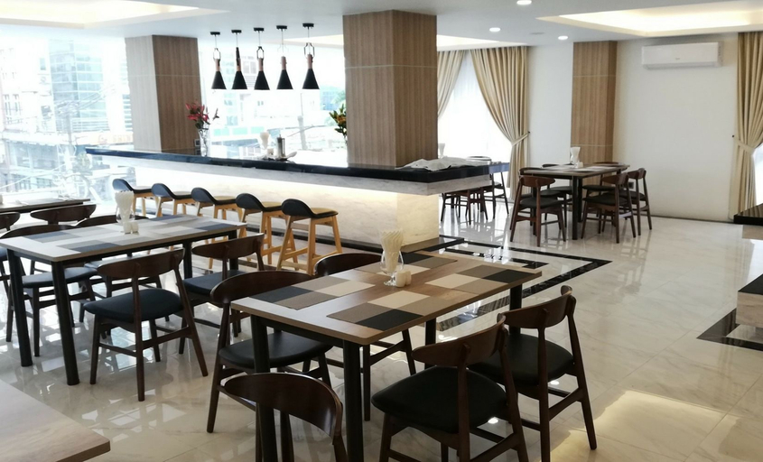 Food & Drinks 5, 8 Mile Hotel, Yangon