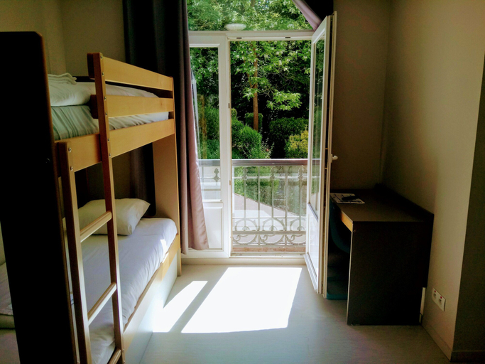 Bedroom 4, L'Auberge des Remparts, Somme