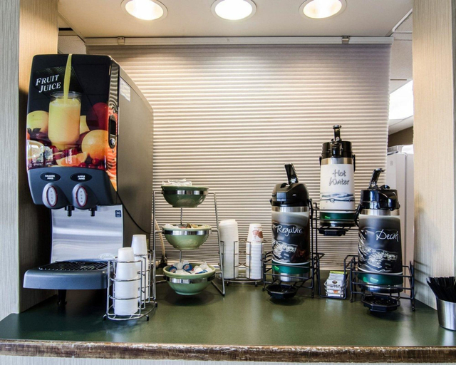 Food & Drinks 4, Quality Inn Troutville - Roanoke North, Botetourt