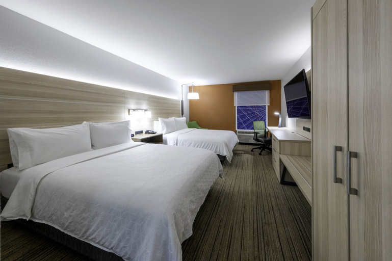 Bedroom 13