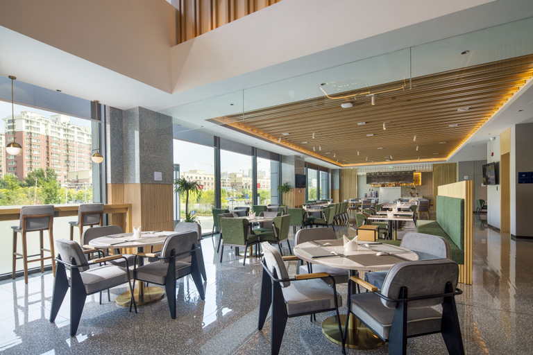 Food & Drinks 5, Hilton Garden Inn Changchun Economic Development Zone, Changchun