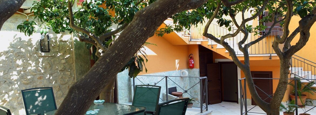 Courtyard 2, Case vacanza - ApartHotel San Marco, Trapani