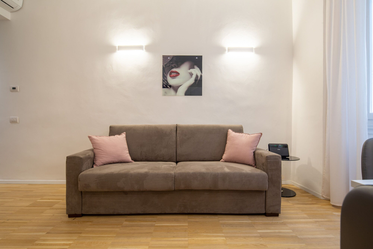 Living room 5, Bargello Modern by Mmega, Florence