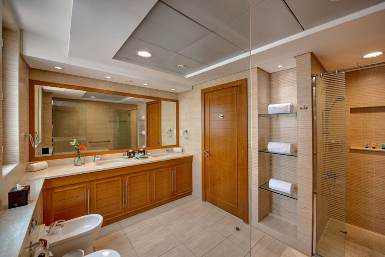 Bathroom 4, J5 Villas Holiday Homes - Barsha Gardens, Dubai
