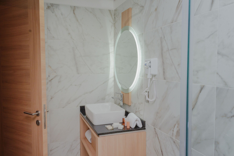 Bathroom 4, Hotel Kavia Monterrey, Monterrey