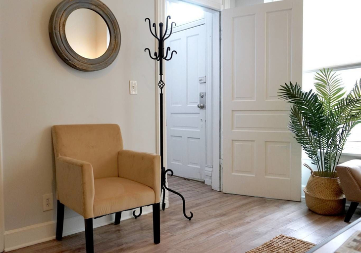 Others 4, A Duplex for Your Grouplex, Cook