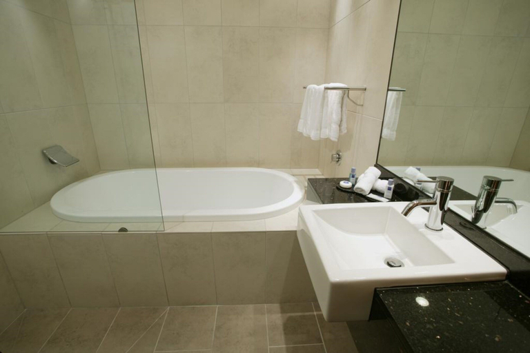 Bathroom 4, Brentwood Hotel, Wellington