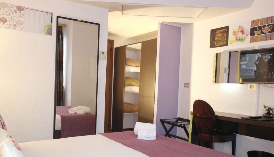 Bedroom 4, Floris Arlequin Grand Place, Bruxelles