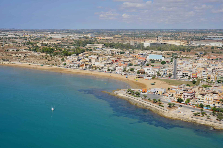 Others 5, Delfino2 Casesicule, Nice Apartment with Balcony, Sand Beach at 70 mt, Wi-Fi, Ragusa