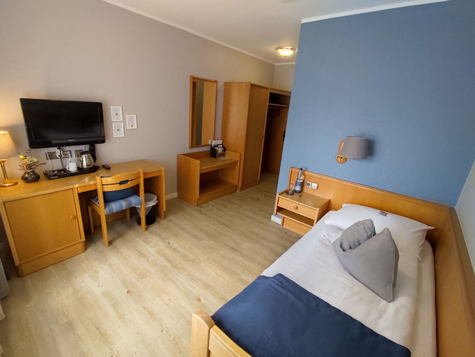 Bedroom 3, Hotel Zum Märchenwald, Emsland