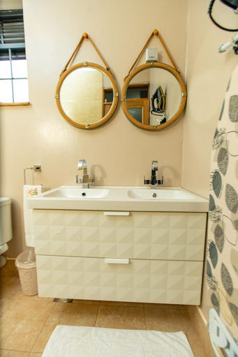 Bathroom 3, Villa Karibu Serviced Apartments, Jinja