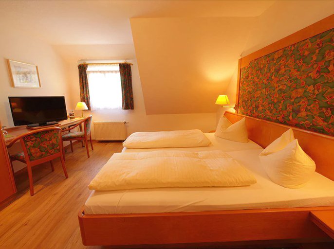 Bedroom 2, Hotel Linde Durbach, Ortenaukreis
