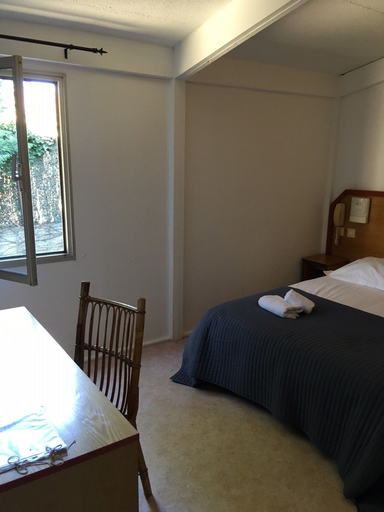 Bedroom 4, Hostellerie de la Source, Bouches-du-Rhône