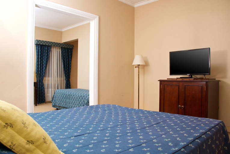 Bedroom 3, Provincial Plaza, Capital