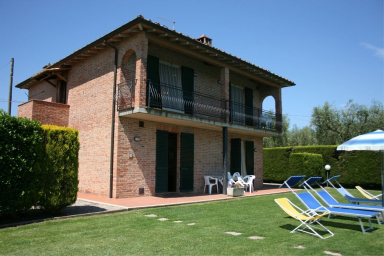 Exterior & Views 2, Cerretini, Siena