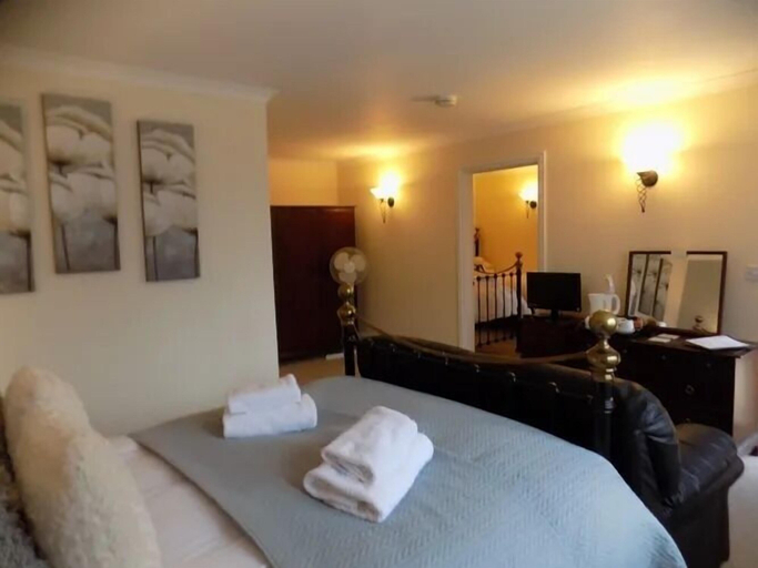 Bedroom 3, The White Horse Inn, Essex