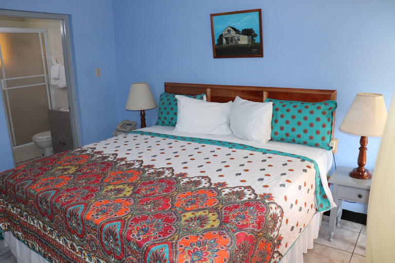 Bedroom 2, Tamarind Tree Resort