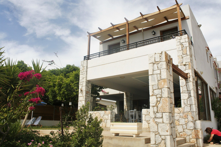 Exterior & Views 2, Iris Apartments And Rooms, Crete